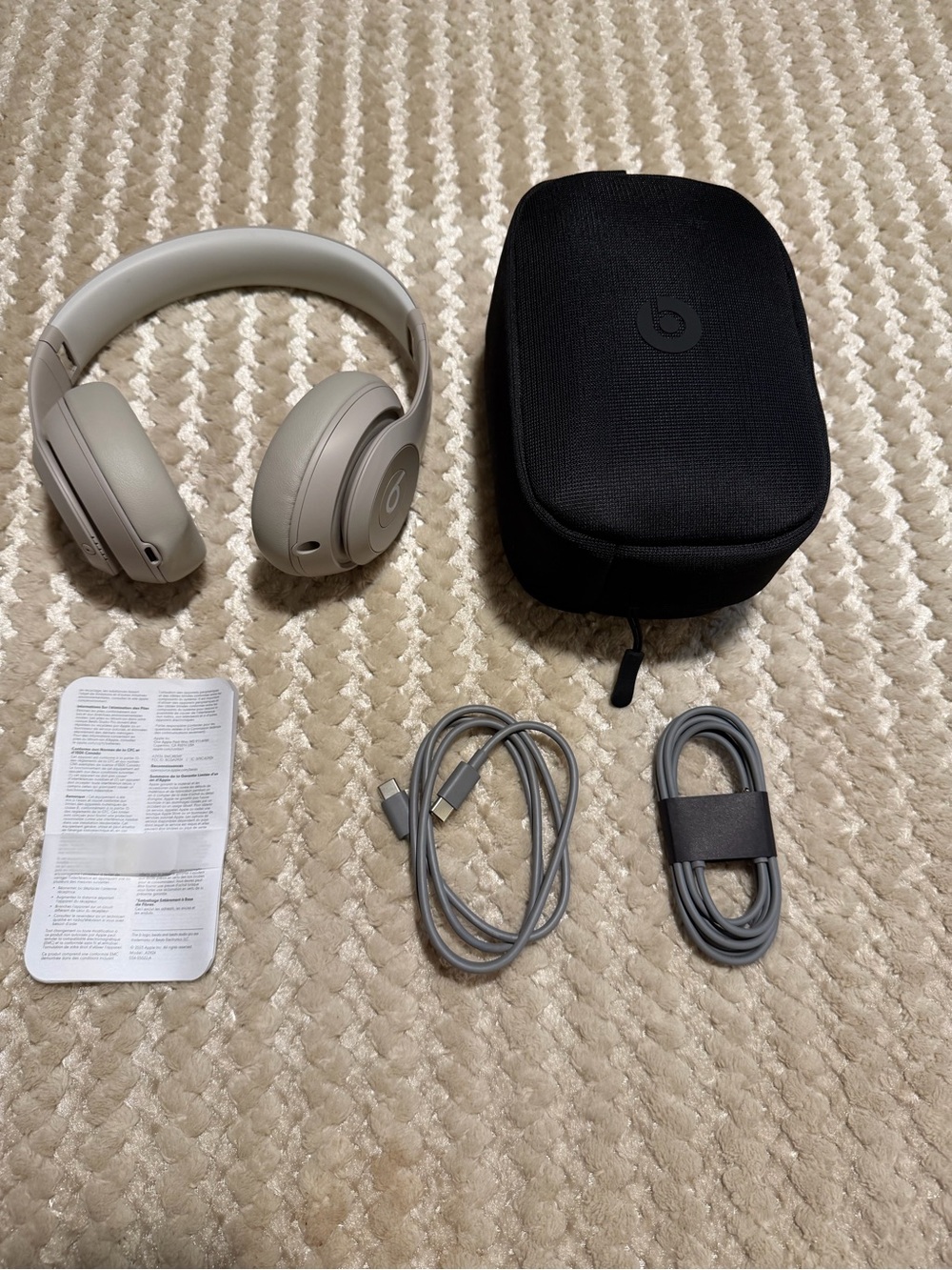Beats by Dre Studio3 Wireless Headphones — Cream